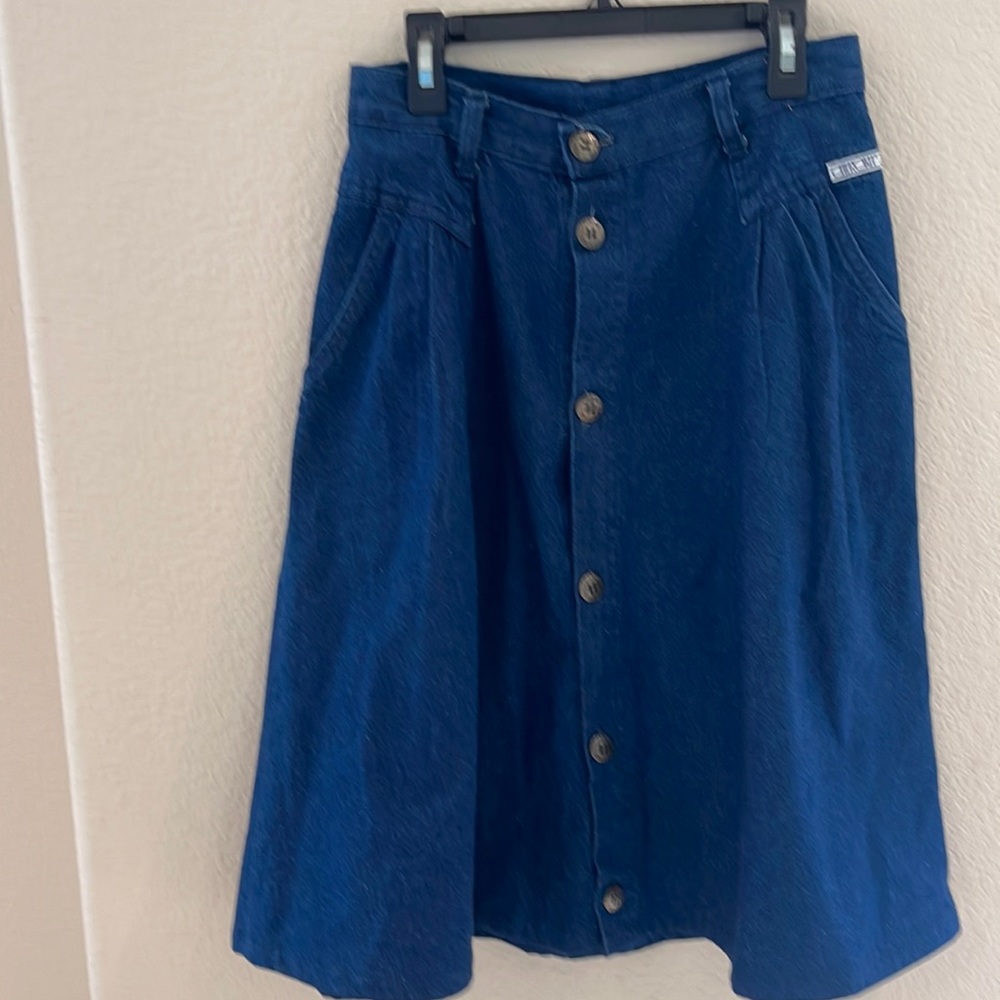 Super cute jeans skirt